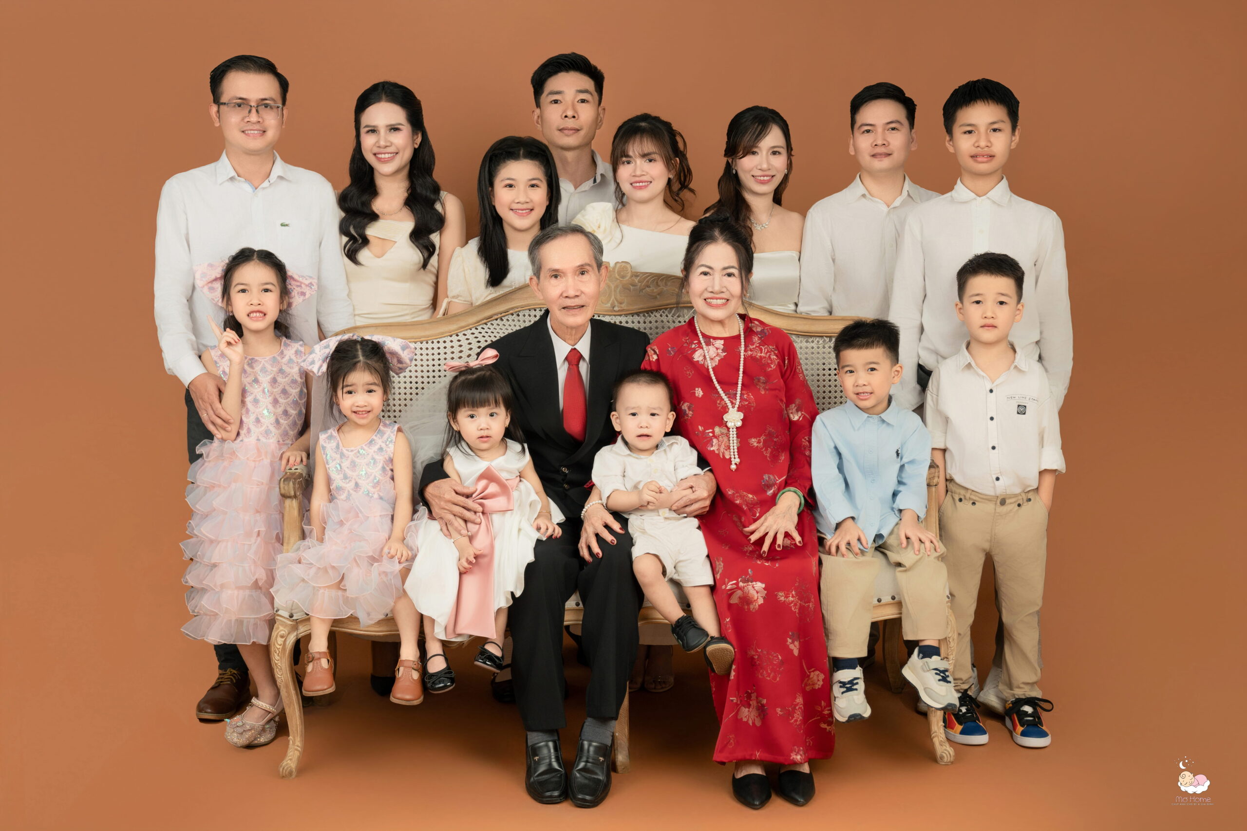 Chụp ảnh gia đình Tết – Vì sao năm nào các gia đình cũng muốn lưu lại khoảnh khắc này? – ảnh 2