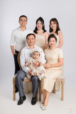 Chụp ảnh gia đình bao lâu chụp lại? Gợi ý từ studio dành cho ba mẹ – ảnh 1