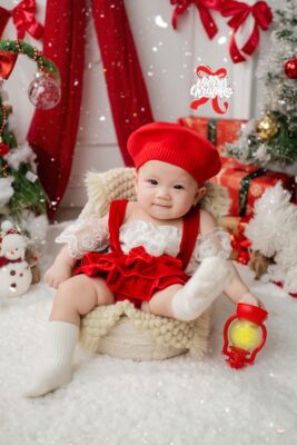 Chụp Noel quán cà phê và studio: Ba mẹ nên chọn cách nào? – ảnh 3