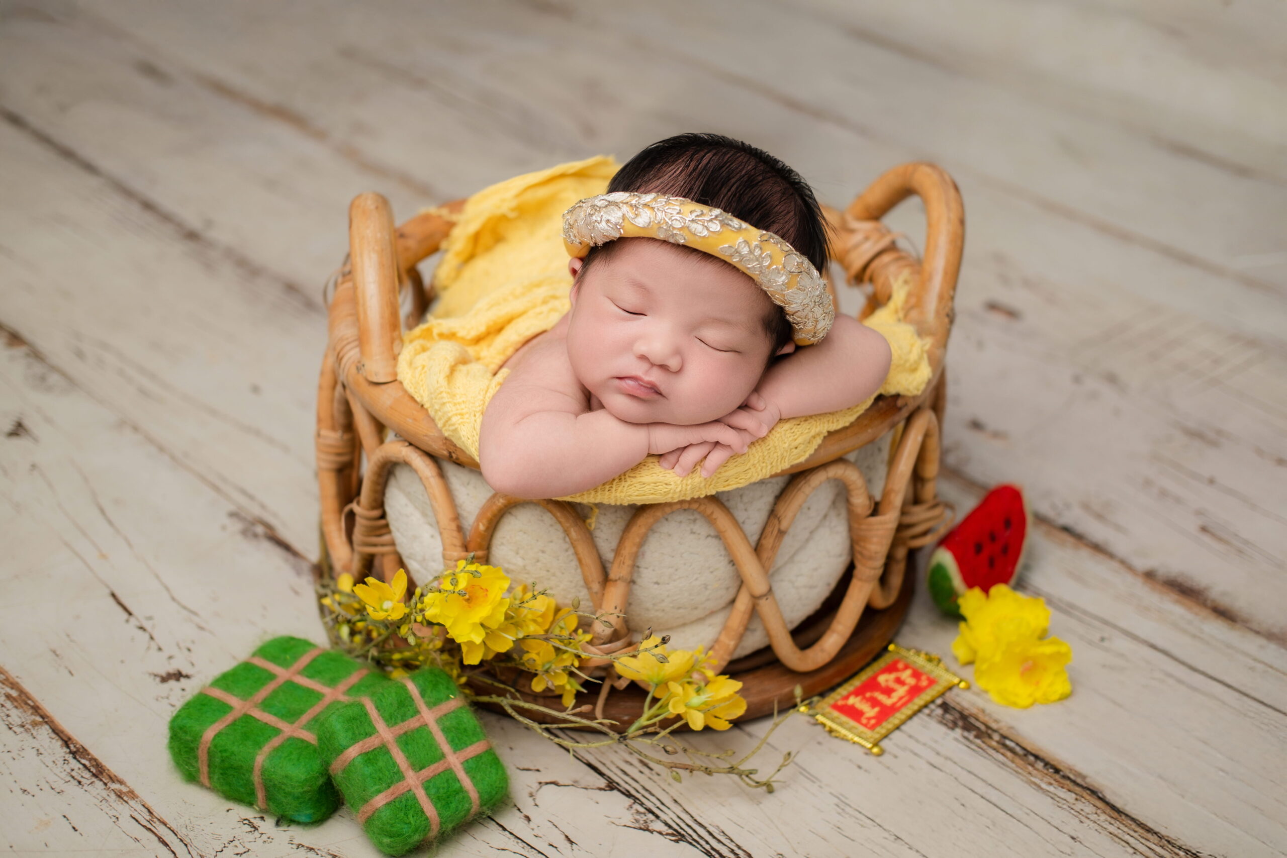 Chụp ảnh newborn Tết có khó không? Ba mẹ bận rộn vẫn muốn lưu hình cho con – ảnh 2