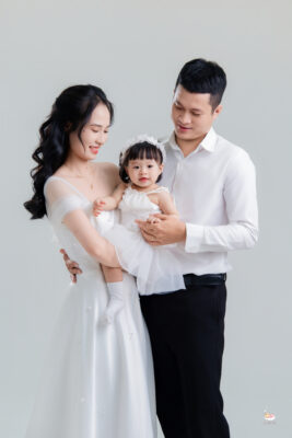 Phối đồ chụp ảnh gia đình studio: 4 tone màu đơn giản mà đẹp – ảnh 2